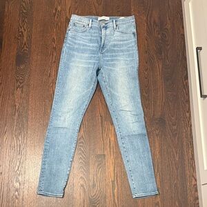 Aritzia’s Denim Forum - LOLA Skinny Jeans Women's - Hi Rise - Size 29